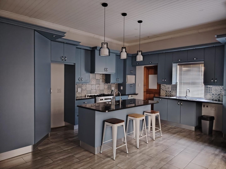 To Let 4 Bedroom Property for Rent in Admirals Park Western Cape